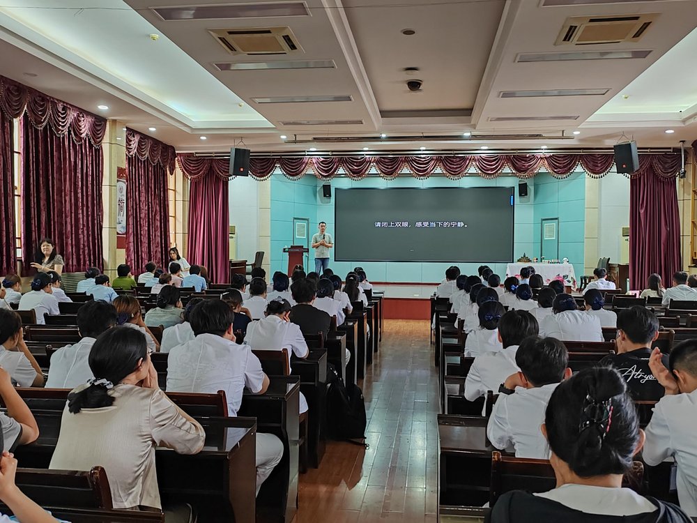 “熏香疗愈•心灵减压”市五院职工心理健康活动圆满举行